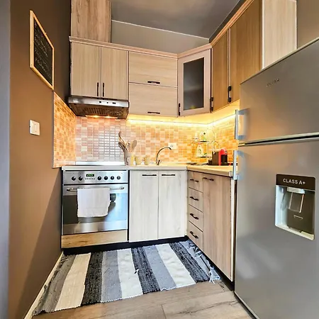 Modern Flat In Center דירה טיראנה