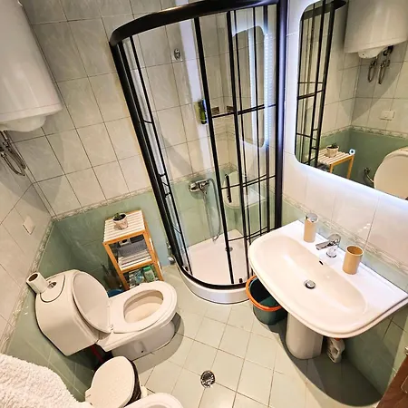 Modern Flat In Center *