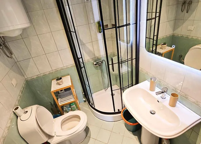 Modern Flat In Center *