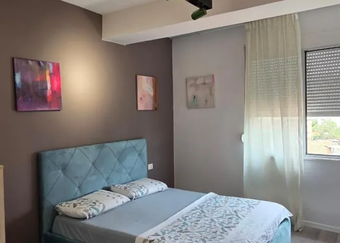 Apartment Modern Flat In Center